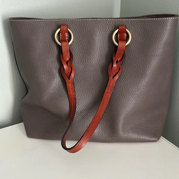 Dooney and Bourke Pebble Grain Tammy Tote - Picture 2 of 4